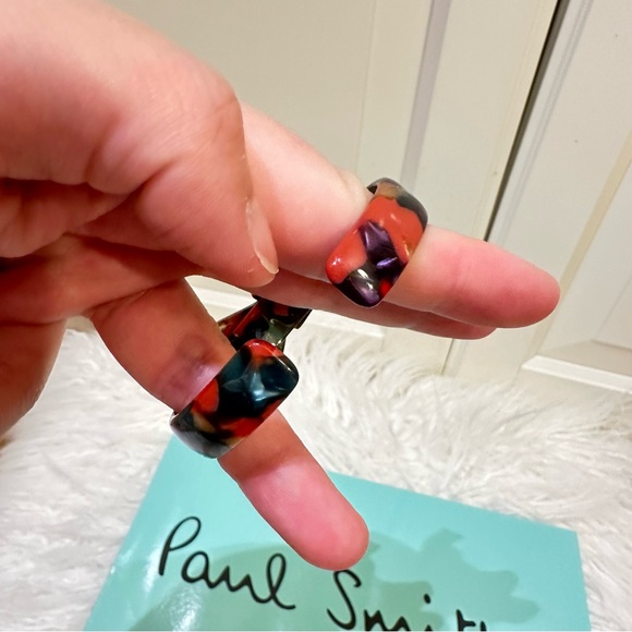 [SOLD] Paul Smith Acrylic Ribbon Bracelet/Bangle - Picture 3 of 6